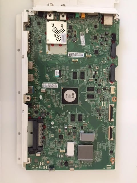 main board eax66243903  eblhm532361560002 ebt63542214 extraido de television lg 55ug870v - Imagen 2