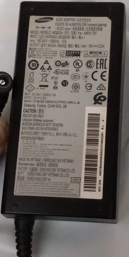 Cable y alimentador Samsung 19V